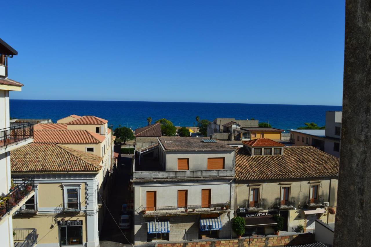 Emerella Guest House Siderno Beach Exterior photo